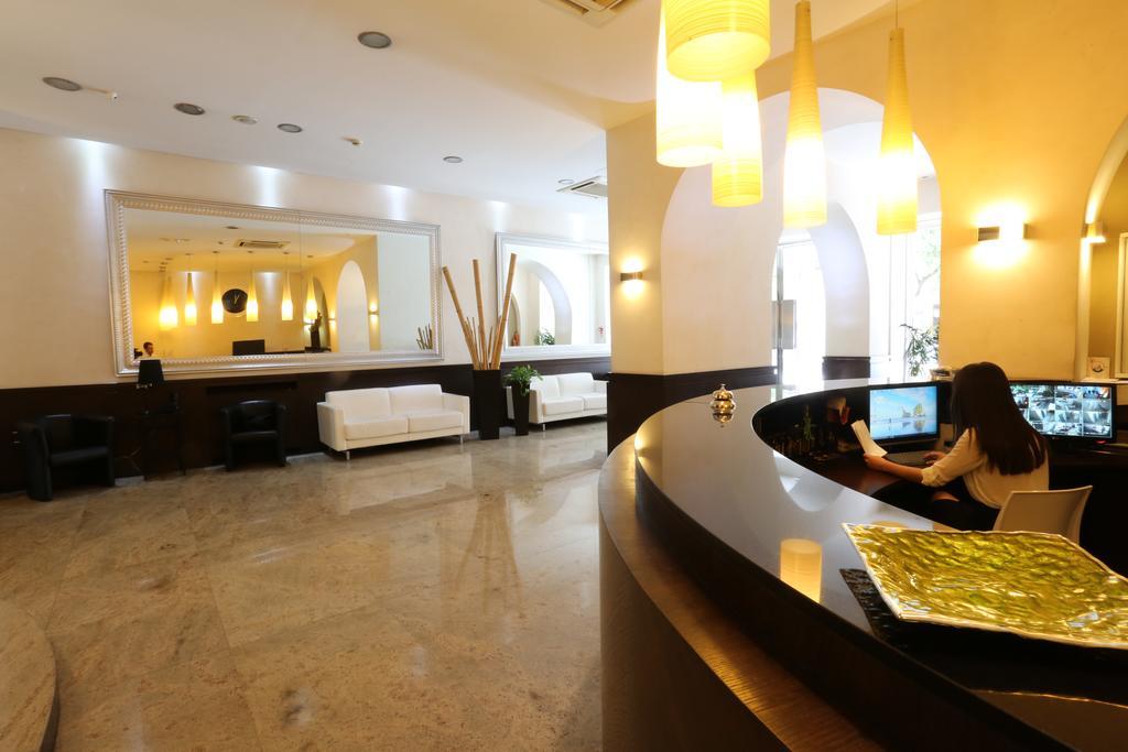 Hotel Europa Фоджиа Экстерьер фото