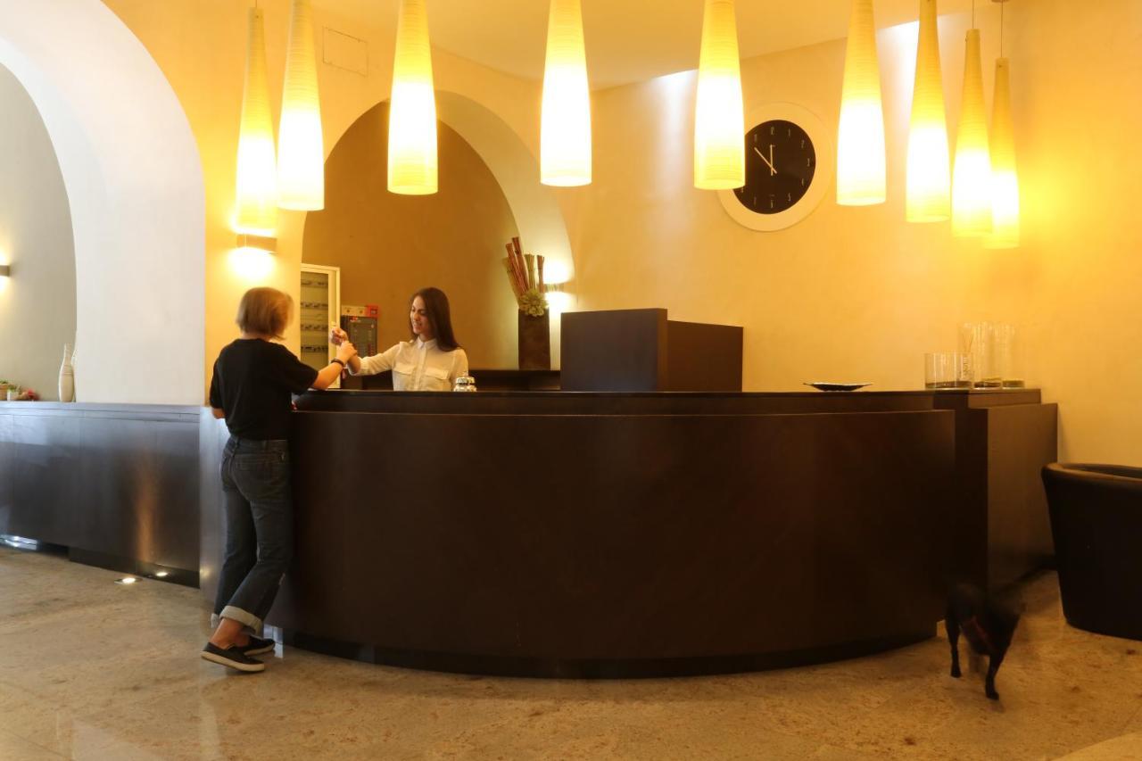 Hotel Europa Фоджиа Экстерьер фото