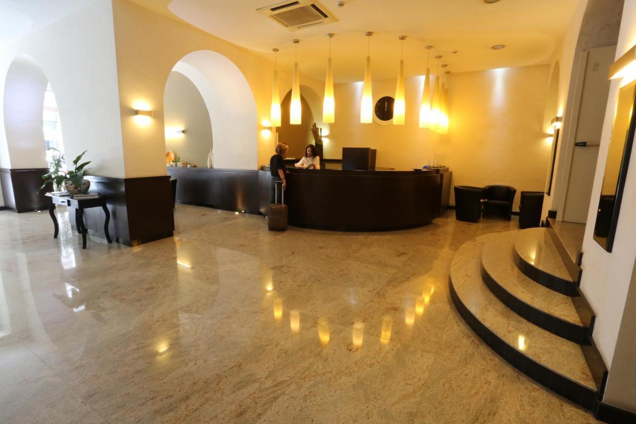Hotel Europa Фоджиа Экстерьер фото