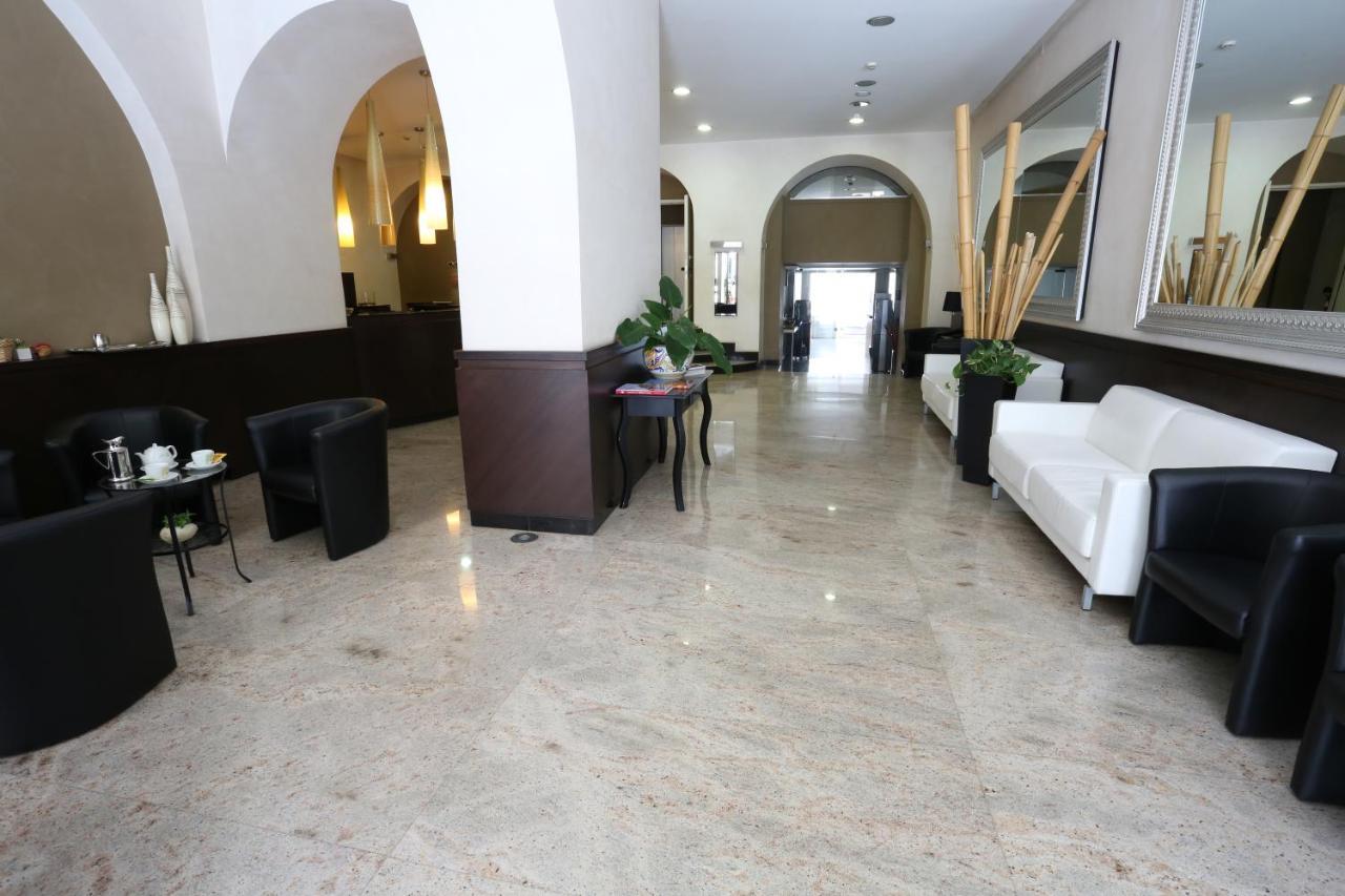 Hotel Europa Фоджиа Экстерьер фото